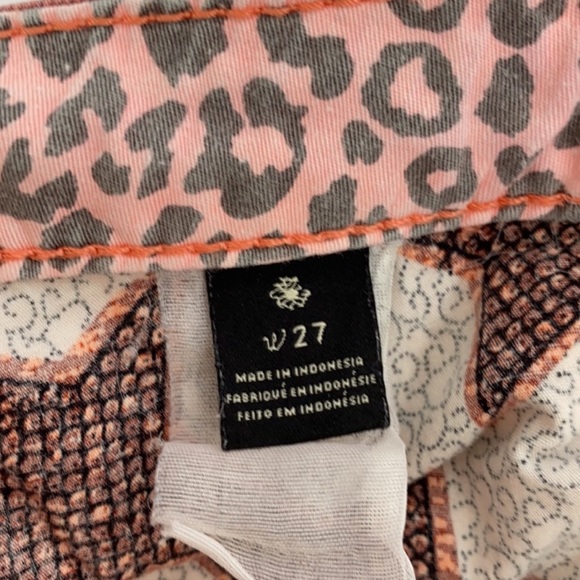 Scotch & Soda Conductor Stripe Distressed Denim Shorts Size 27 - Picture 10 of 10